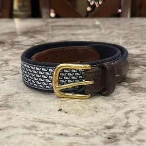 Boys vineyard vines belt